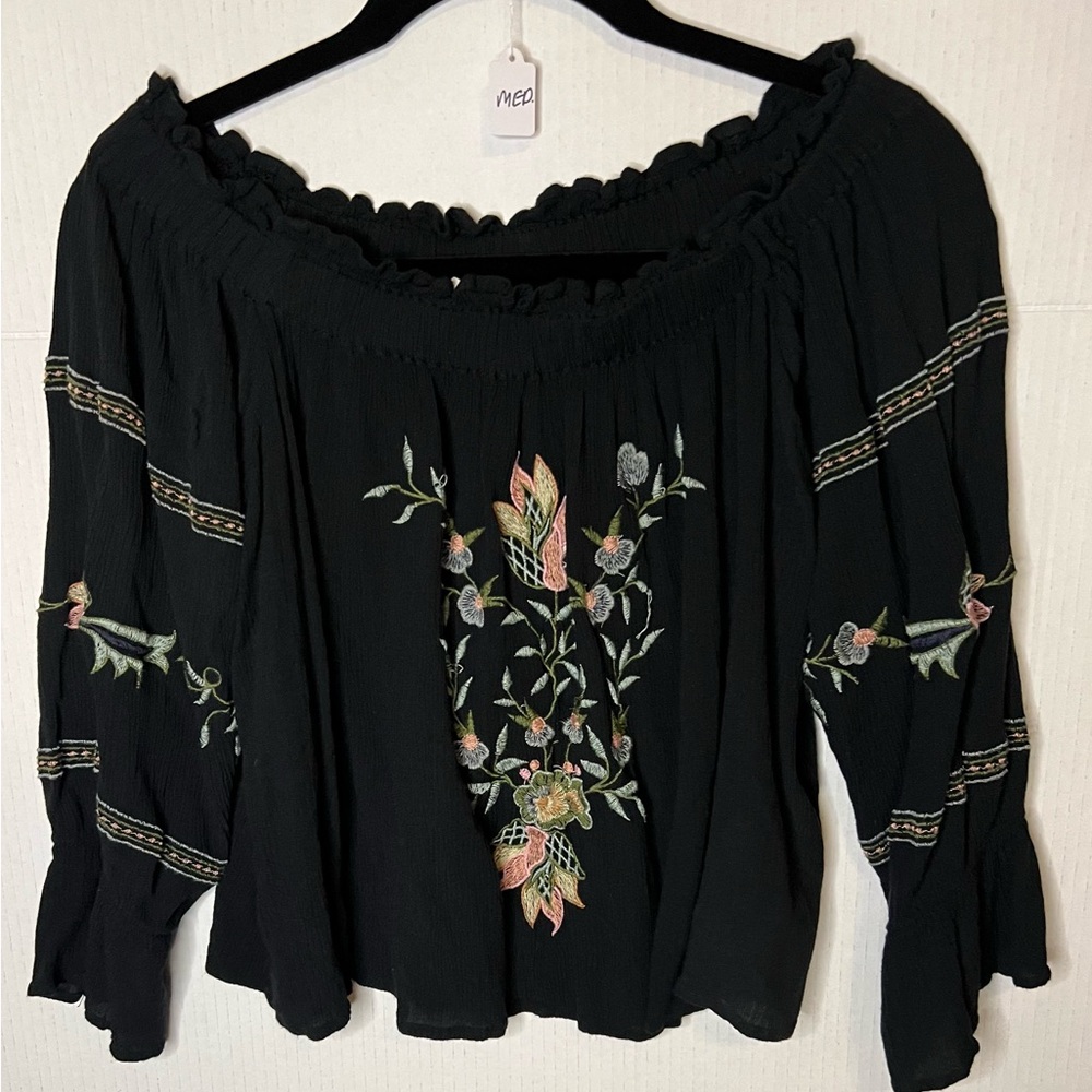 American Eagle Off Shoulder Floral Embroidered Top